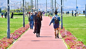 Bahar geldi: İzmir'in dört bir yanı çiçek açtı!