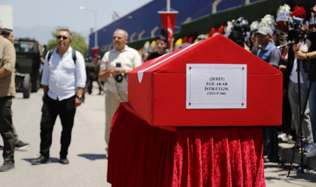 İzmir, şehidini gözyaşlarıyla uğurladı…