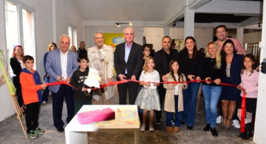 9 yaşındaki genç sanatçının sergisi yoğun ilgi gördü!