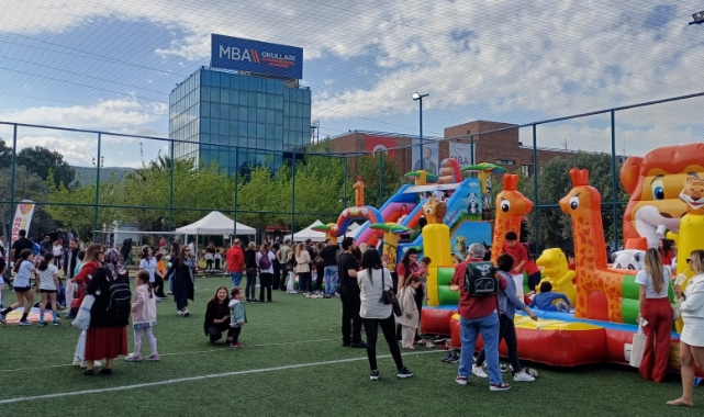 MBA Dokuz Eylül Kampüsü'nde 23 Nisan Coşkusu Zirveye Ulaştı