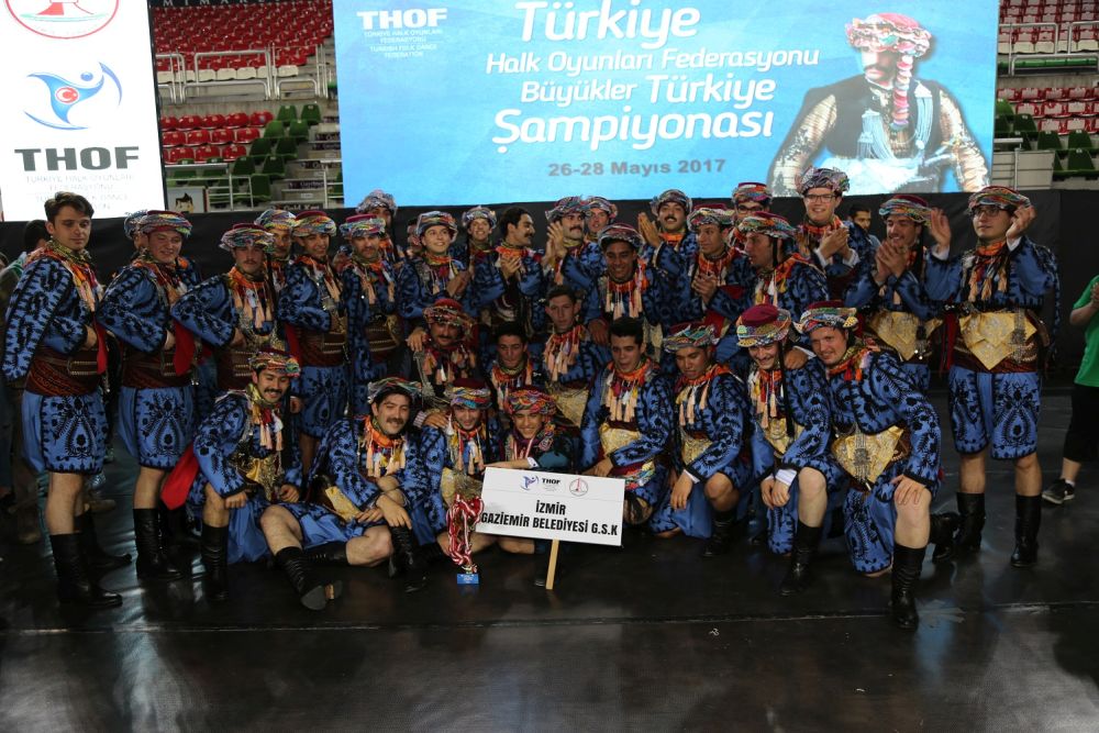 Türkiye Halk Oyunları Federasyonu Büyükler Türkiye Şampiyonasını Gaziemir Belediyesi Kazandı