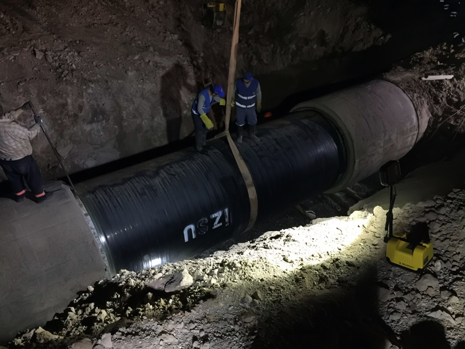 Buca'da 3 günlük su kesintisine yol açan büyük arıza için aralıksız çalışma