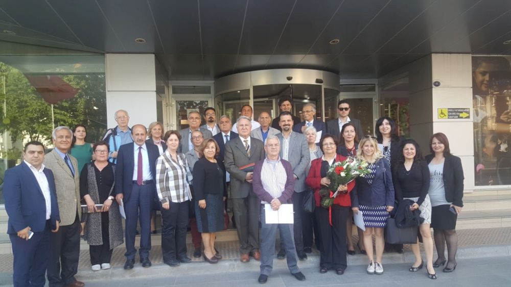 İzmir Kent Konseyleri Birliği: 