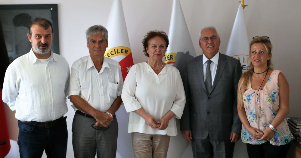 “İzmir basınının yanındayız”