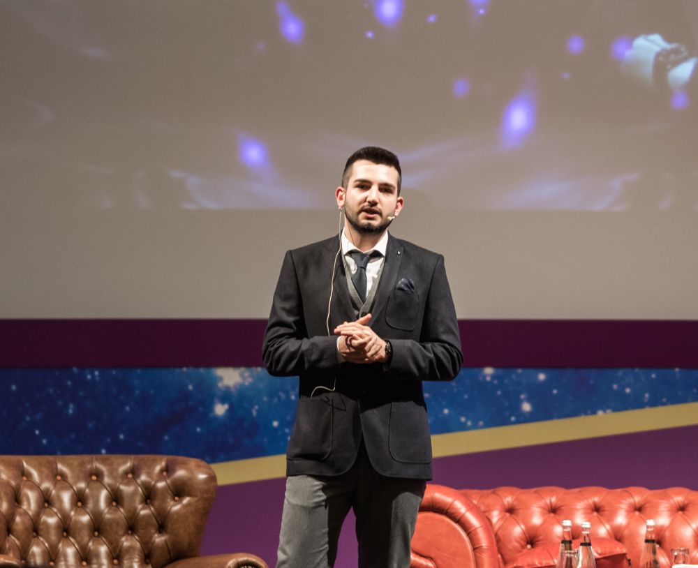 Alaattin Çağıl'ın ''Sosyal Medya ile Dijital Pazarlama'' kitabı çıkıyor