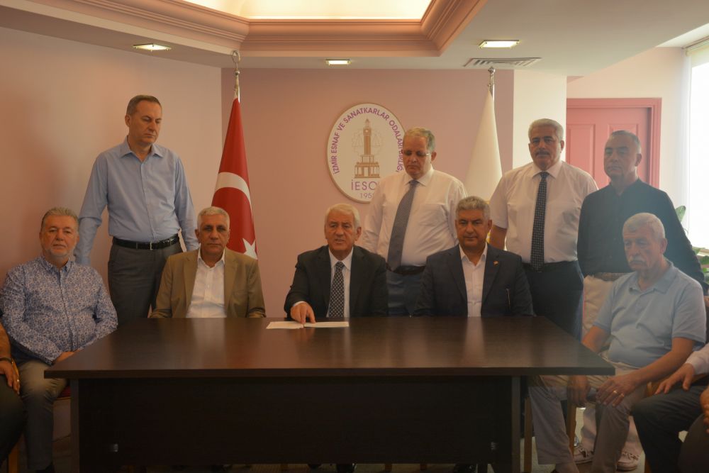 İzmir Esnafından 15 Temmuz açıklaması…