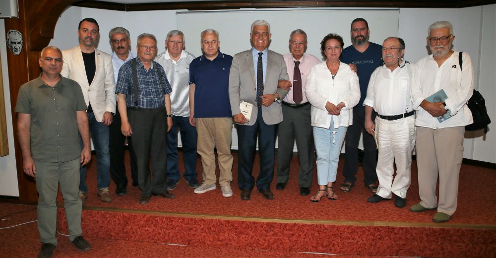 Şadan Gökovalı'nın “Ben Kitaplarımla Yaşadım” belgeseli Akyaka'da izleyiciyle buluştu.