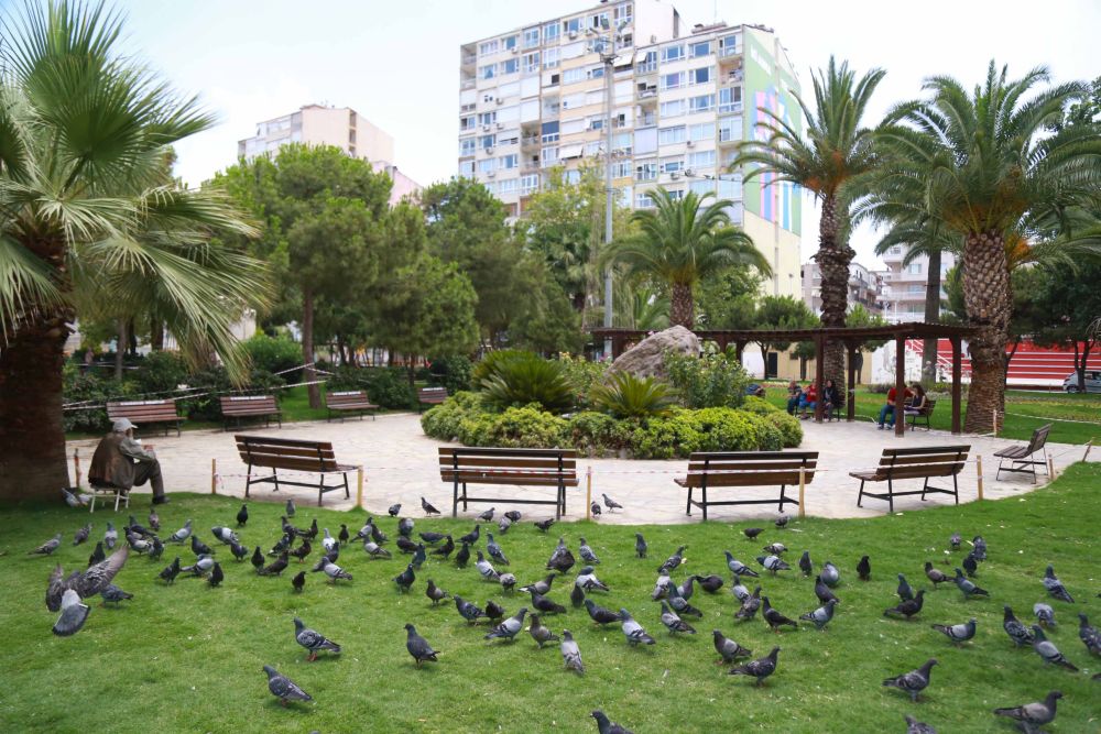 Karabağlar’da Yeşil Alan Seferberliği