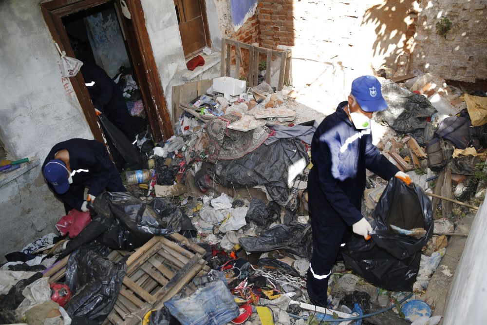 Çöp Ev Temizlendi Mahalleli rahatladı