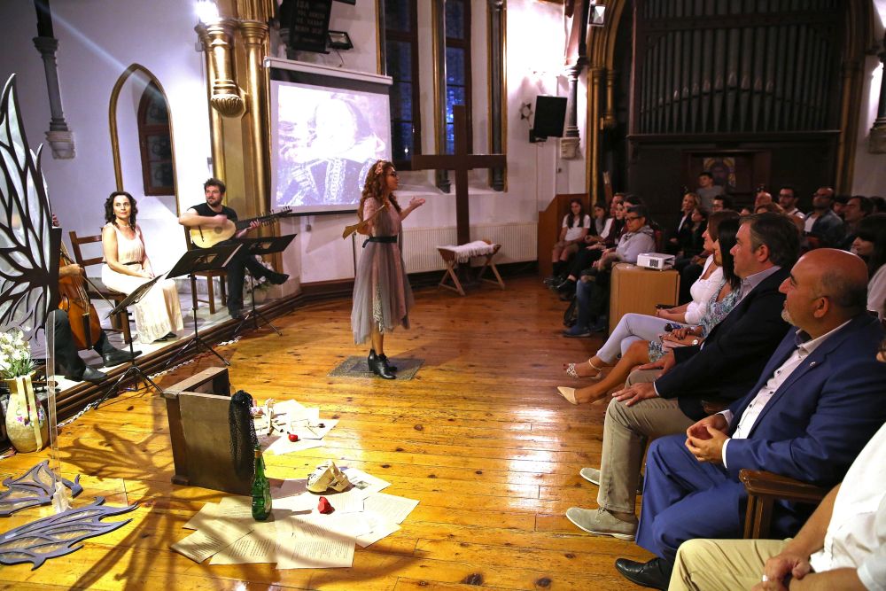 Buca’da Shakespear rüzgarı