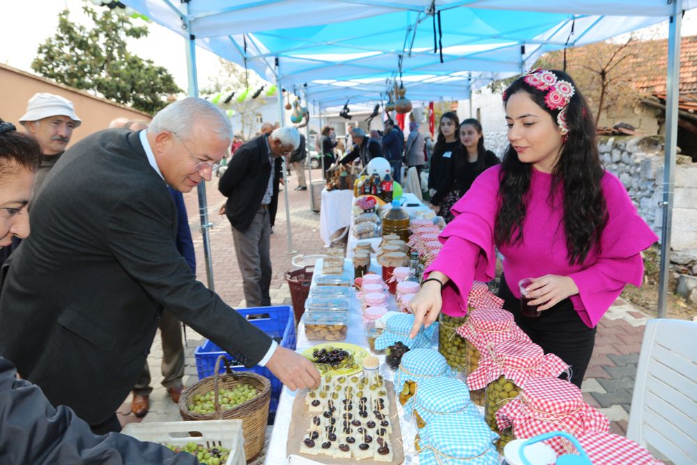 Torbalı Zeytin Festivali'ne ev sahipliği yaptı