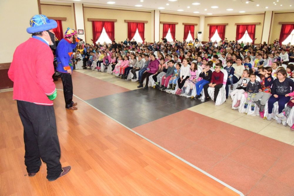 Bornova’da çocuklar önce eğlendi sonra öğrendi