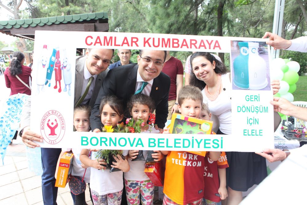 Bornova’da minikler çevre için atıkları değerlendirecek