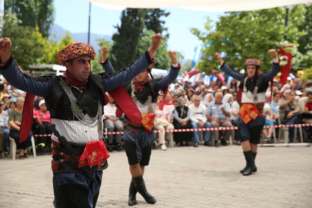Buca’nın Yörükleri Belenbaşı Festivali’nde Efeleniyor
