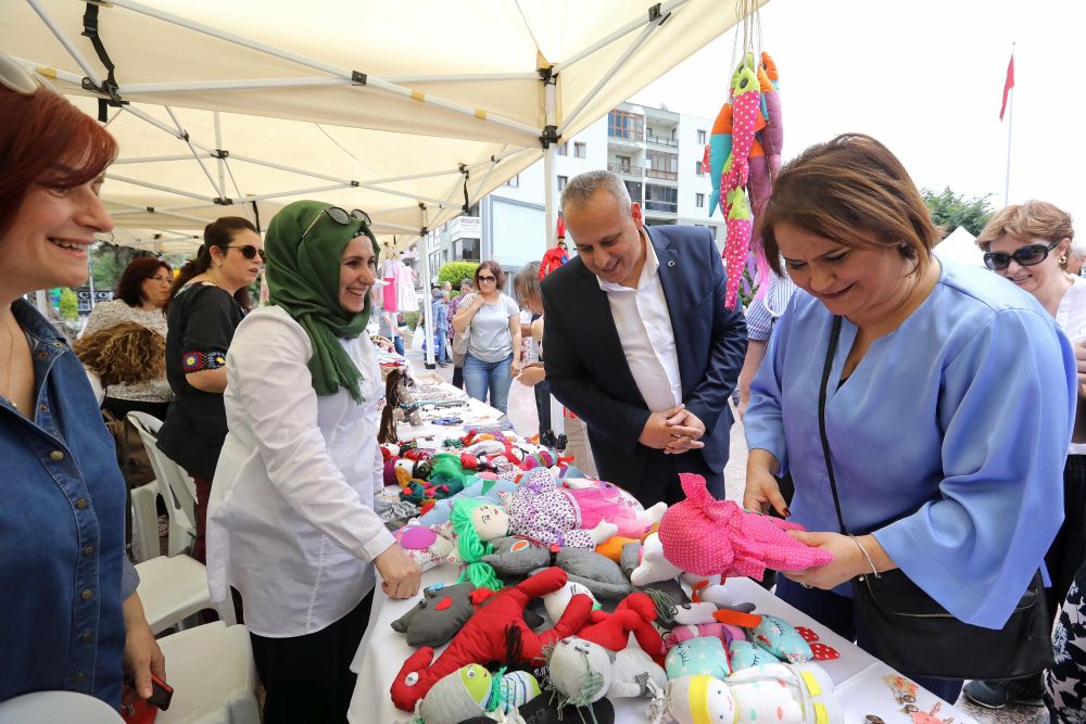 Bucalı kadınlar el emeklerini sergiledi