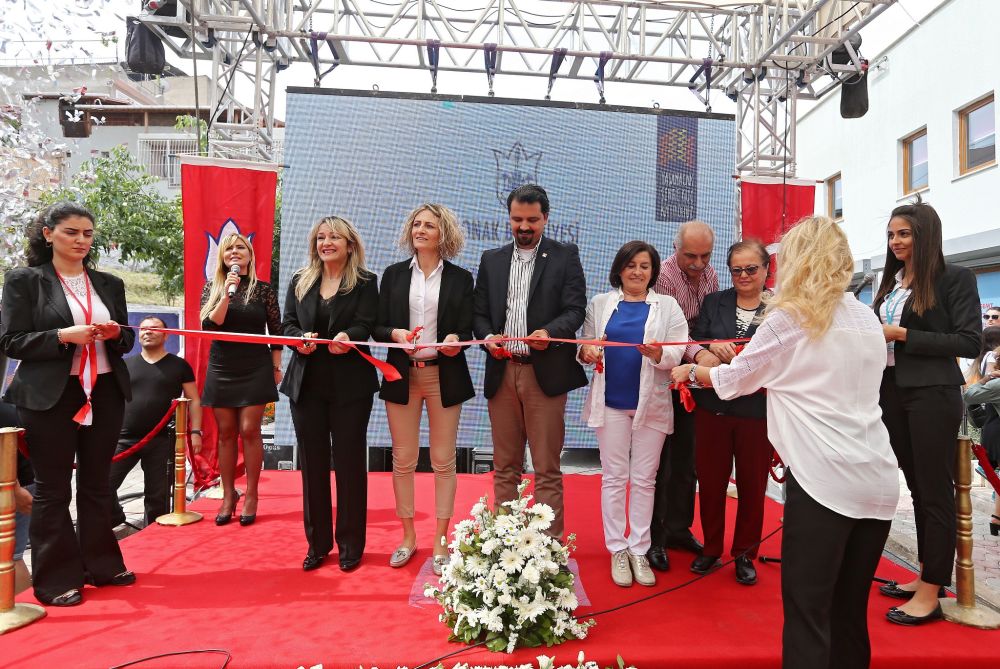Konak’ta 13’üncü semt merkezi açıldı