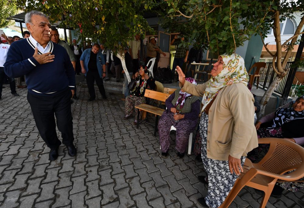 Yoldan Geçen Adamdan