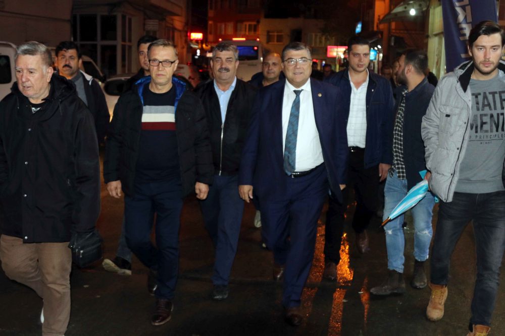 CHP’li Sındır, “iki yanlıştan bir doğru çıkmaz!”
