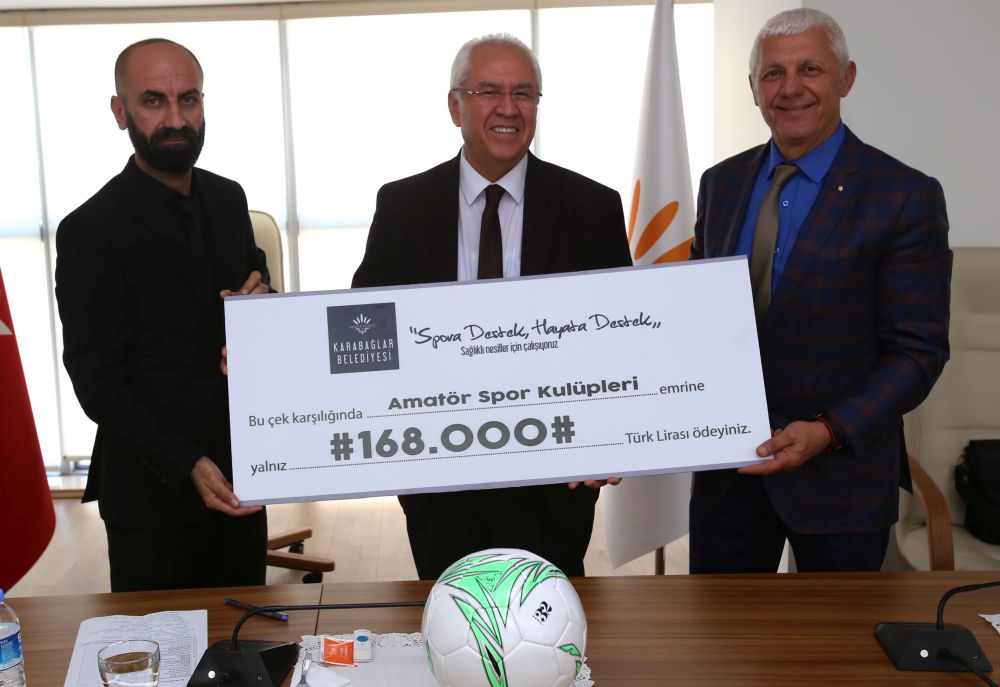 Karabağlar Belediyesi’nden amatör futbol kulüplerini sevindiren destek
