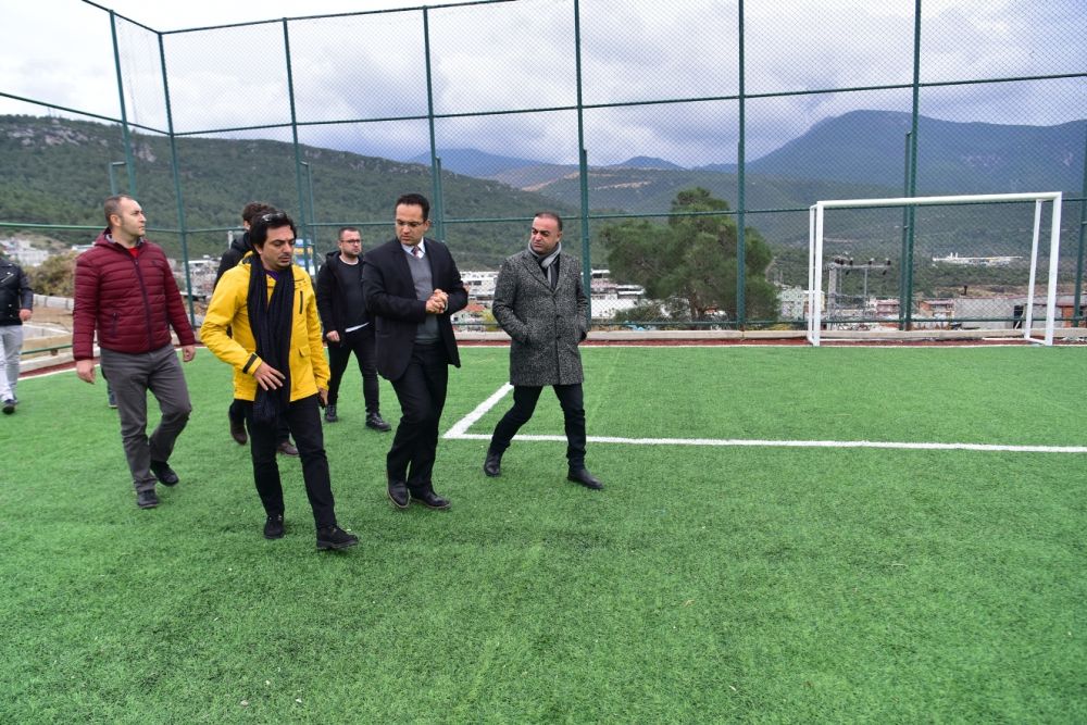 Bornova'nın Yeşilçam Mahallesi beklediği projelere kavuştu