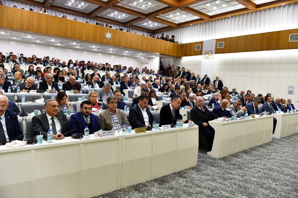 İzmir Büyükşehir'e 6 milyarlık bütçe