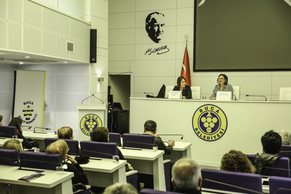 Buca’da Kadınlara Seçme ve Seçilme Hakkının Tanınması Konuşuldu