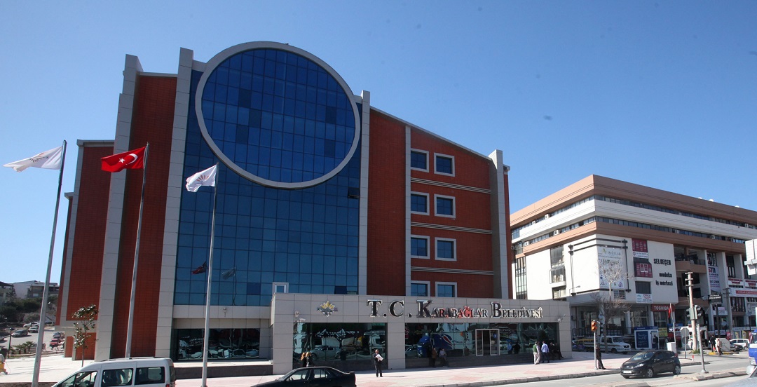 Karabağlar Belediyesi dolandırıcılara karşı uyardı: İtibar etmeyiniz