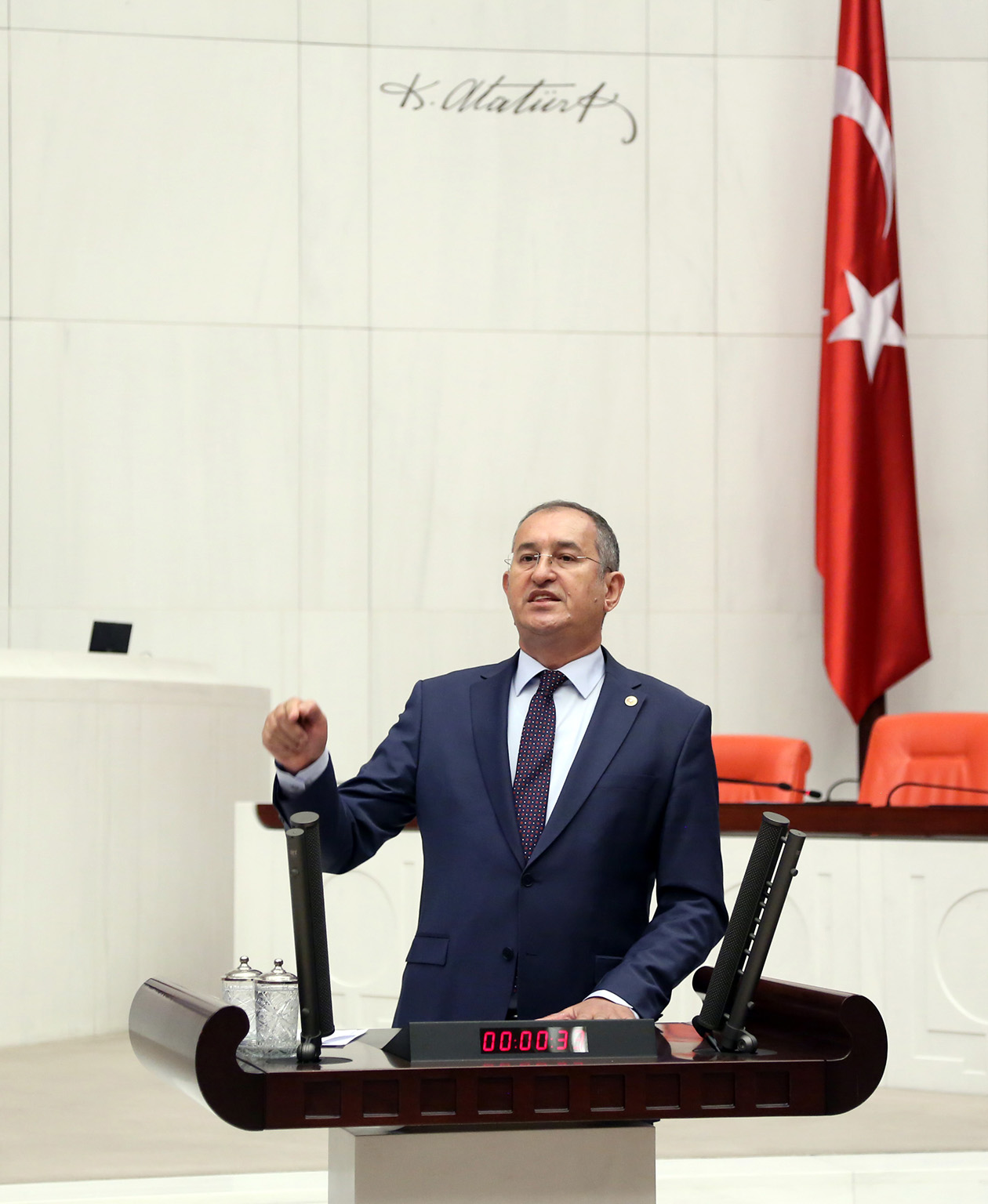 Sertel'den emeklilerin yüzünü güldürecek kanun teklifi