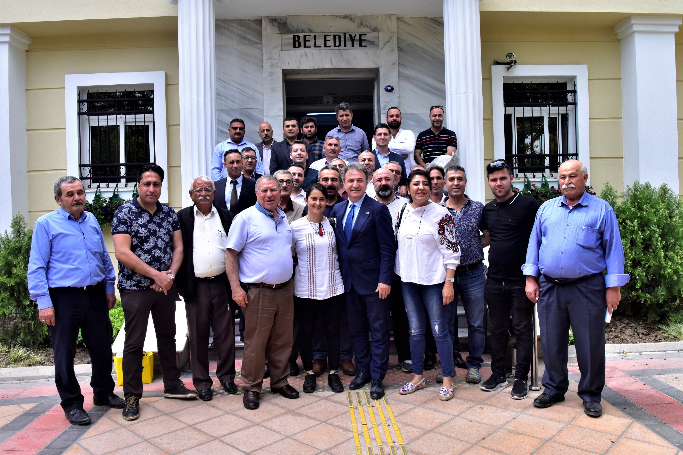 Alevi Dernekleri'nden Başkan İduğ'a ziyaret