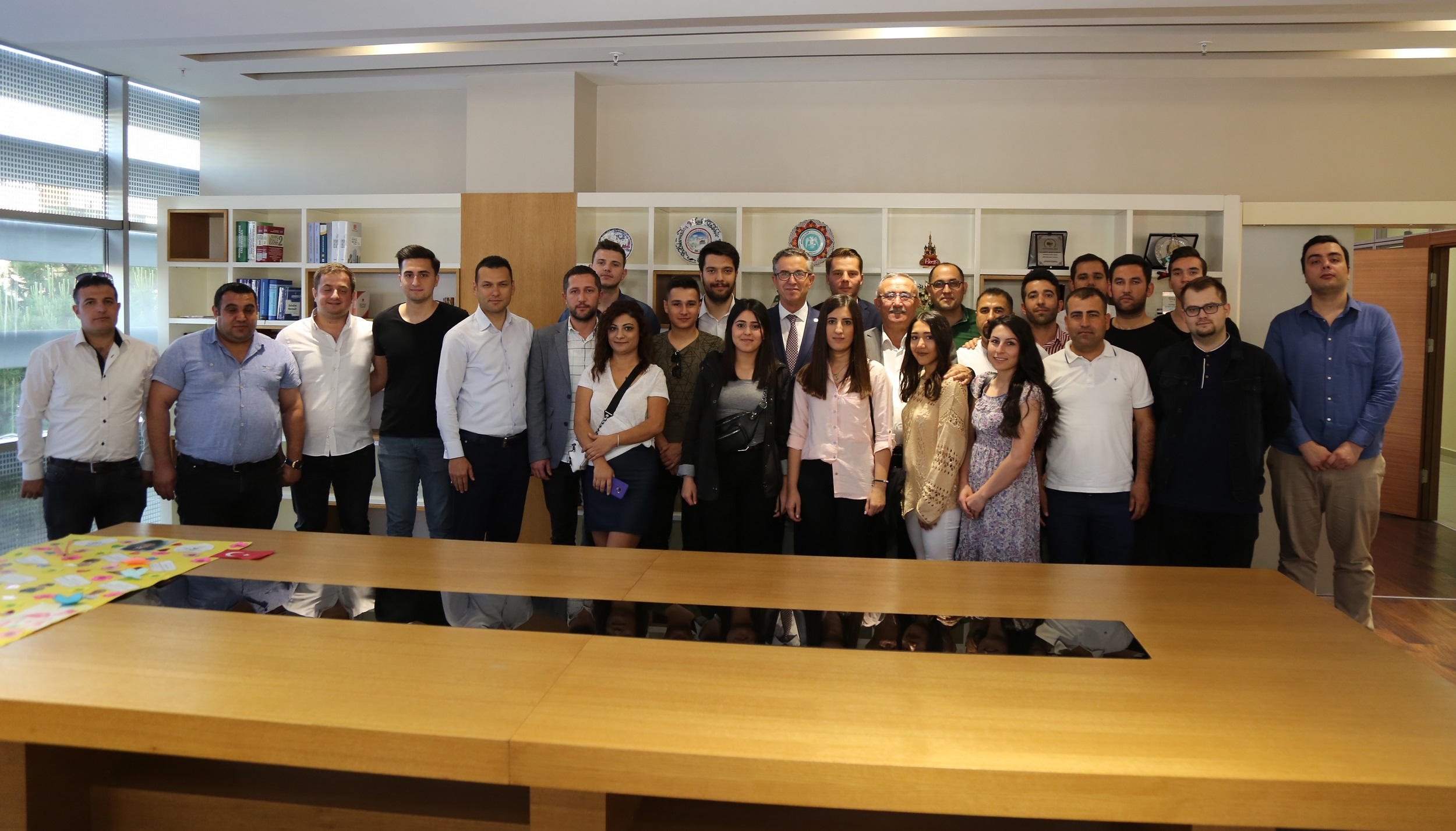 Başkan Arda'ya gençlerden tam destek