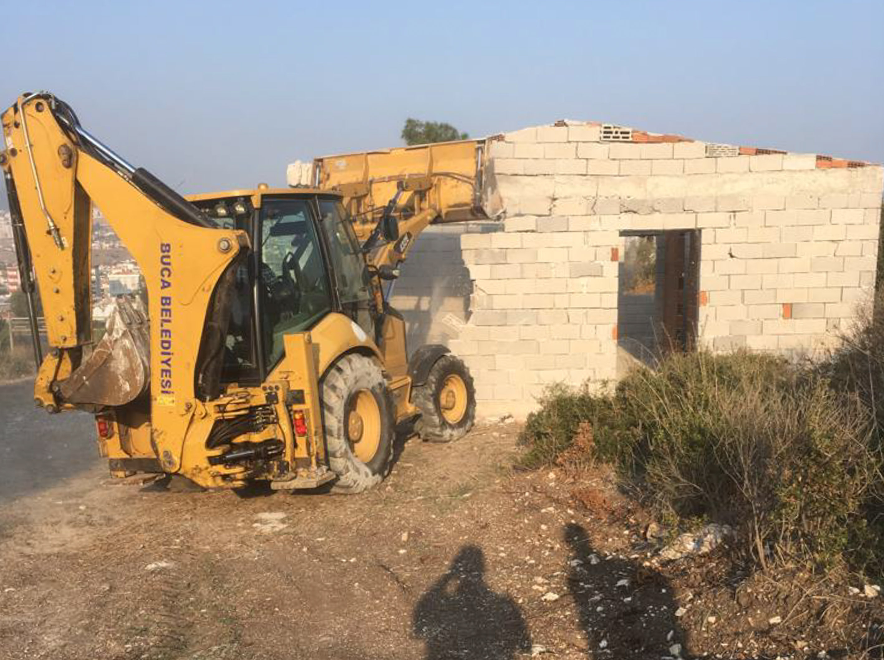 Buca'da arazi talanına geçit yok