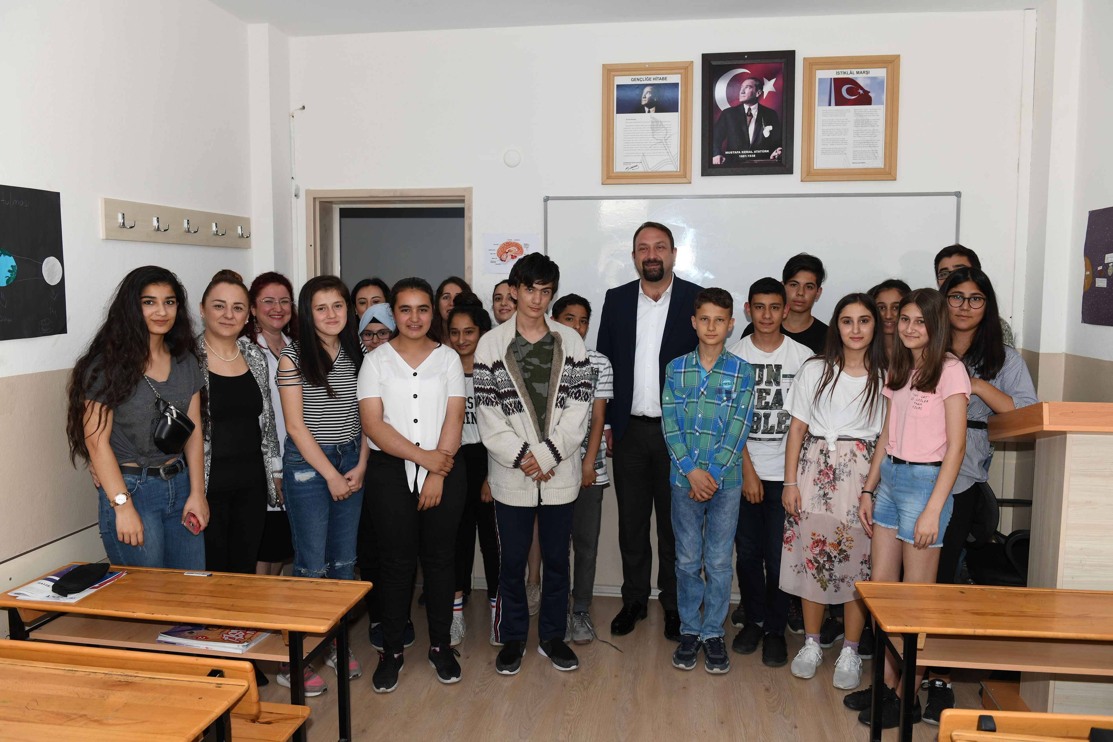 Başkan Gümrükçü, sınav öncesi öğrencilere moral verdi