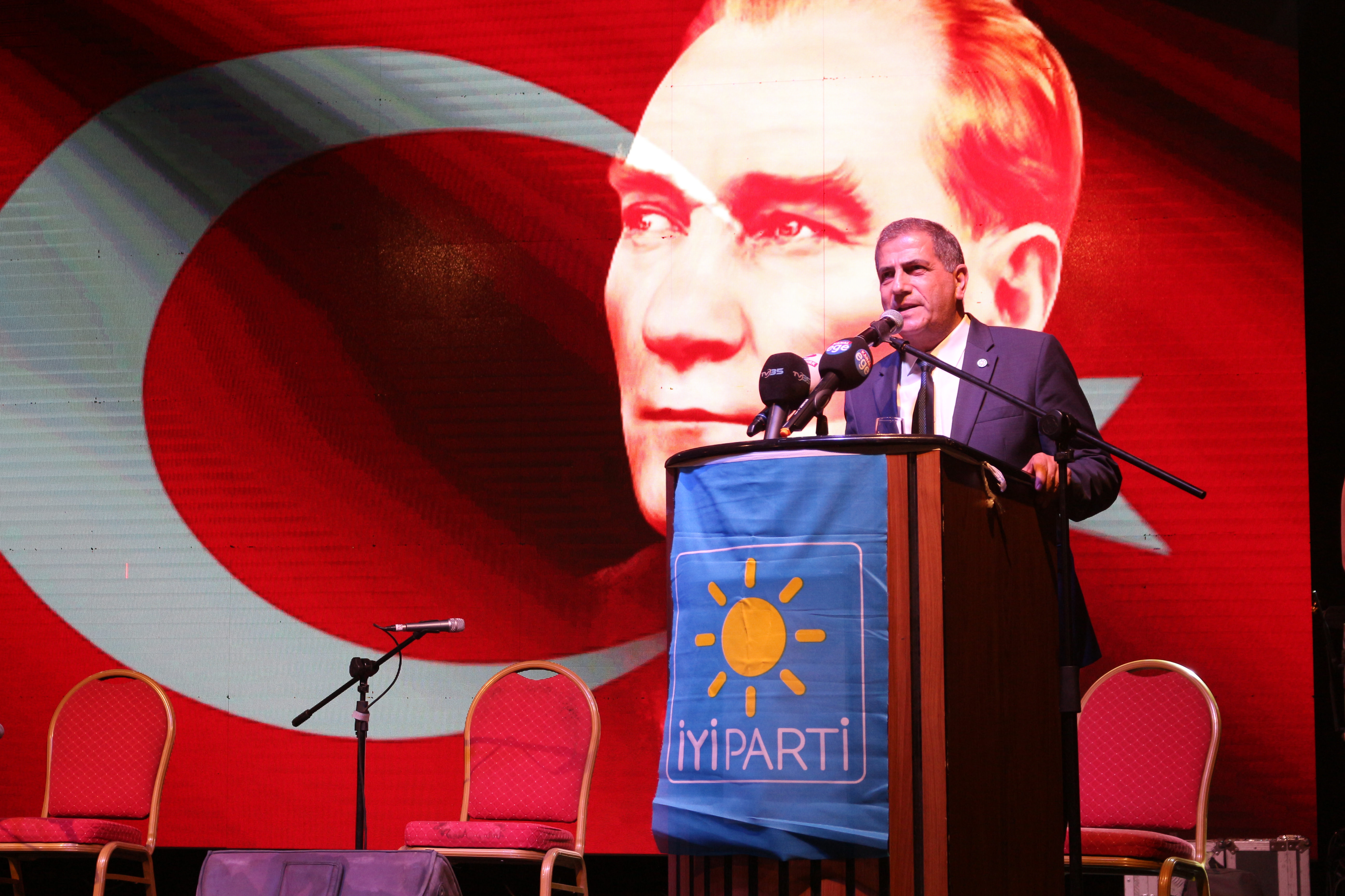 İYİ Partili Kırkpınar'dan Başkan Soyer'e atama teşekkürü