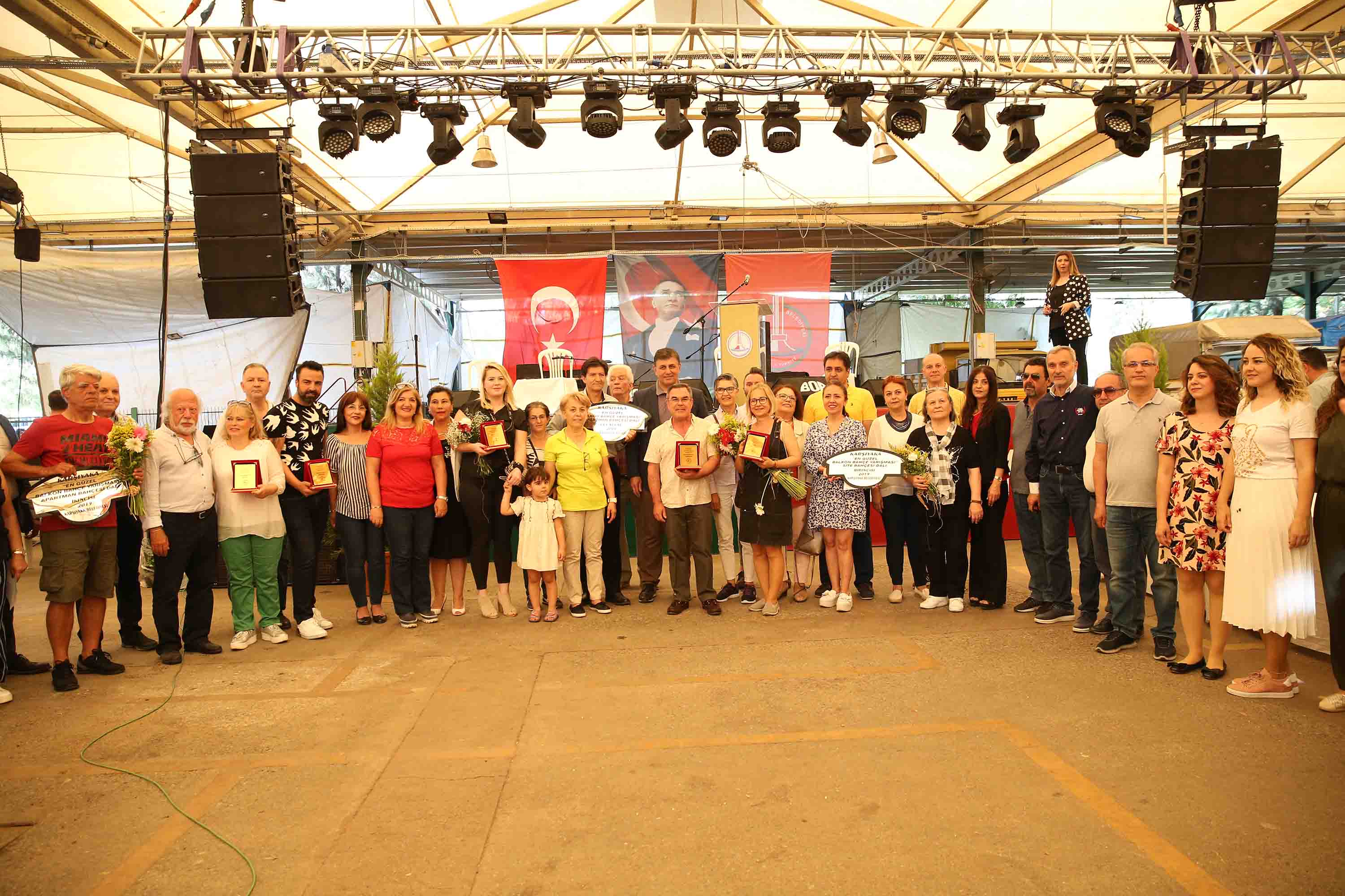 Karşıyaka'da en güzel bahçe-balkon seçildi