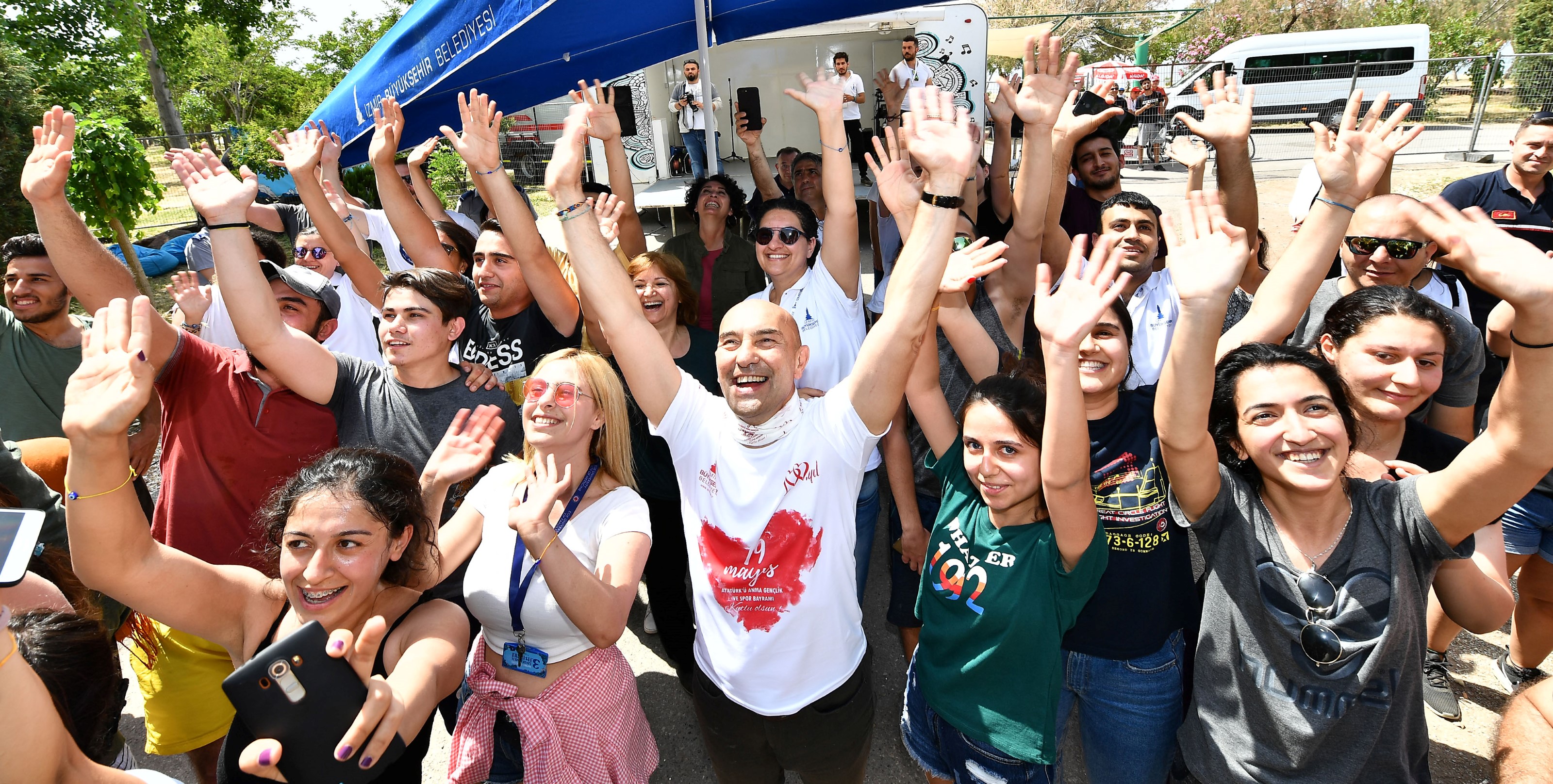 Başkan Soyer, gençlerle buluştu