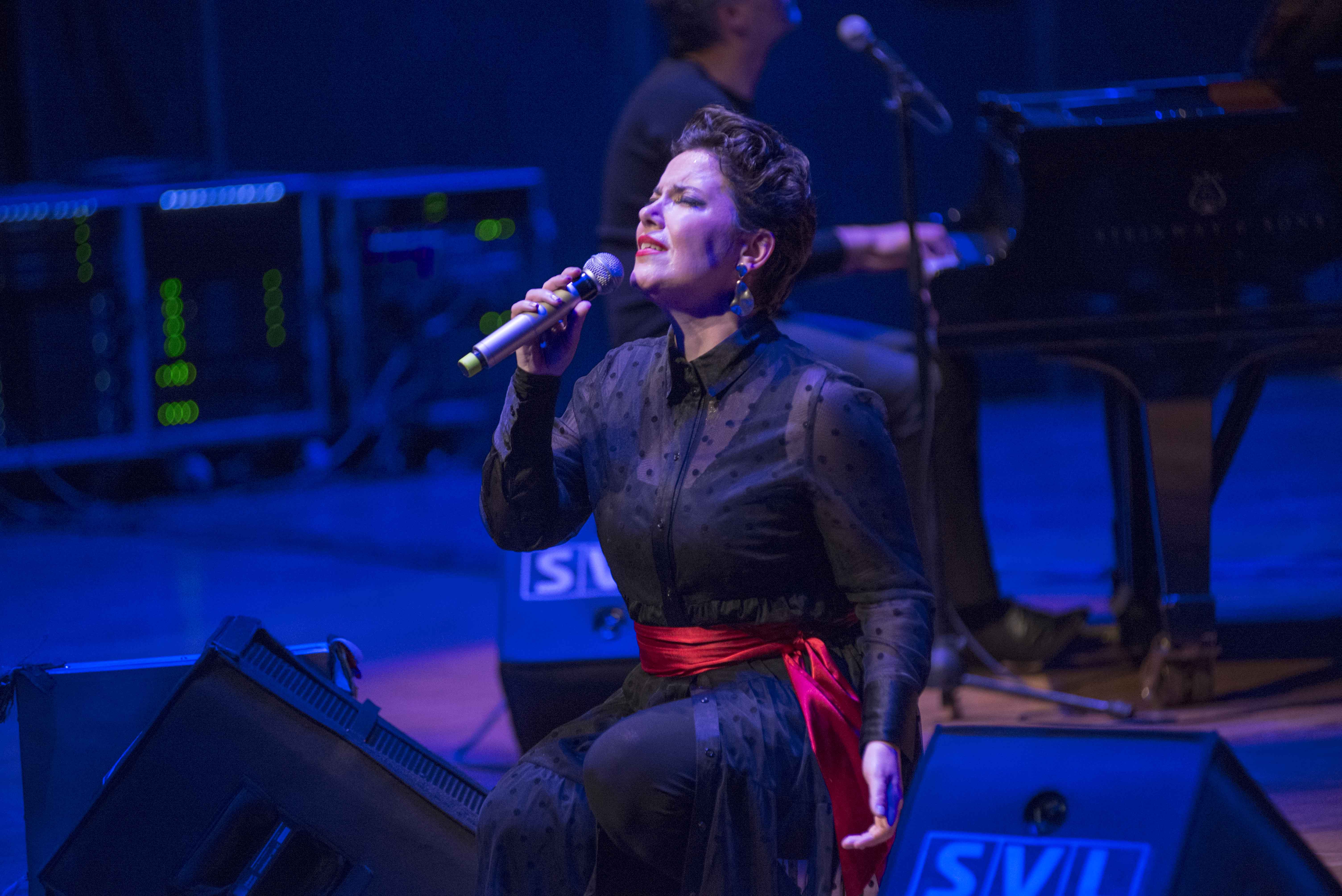 FADO’NUN DİVASI BÜYÜLEDİ