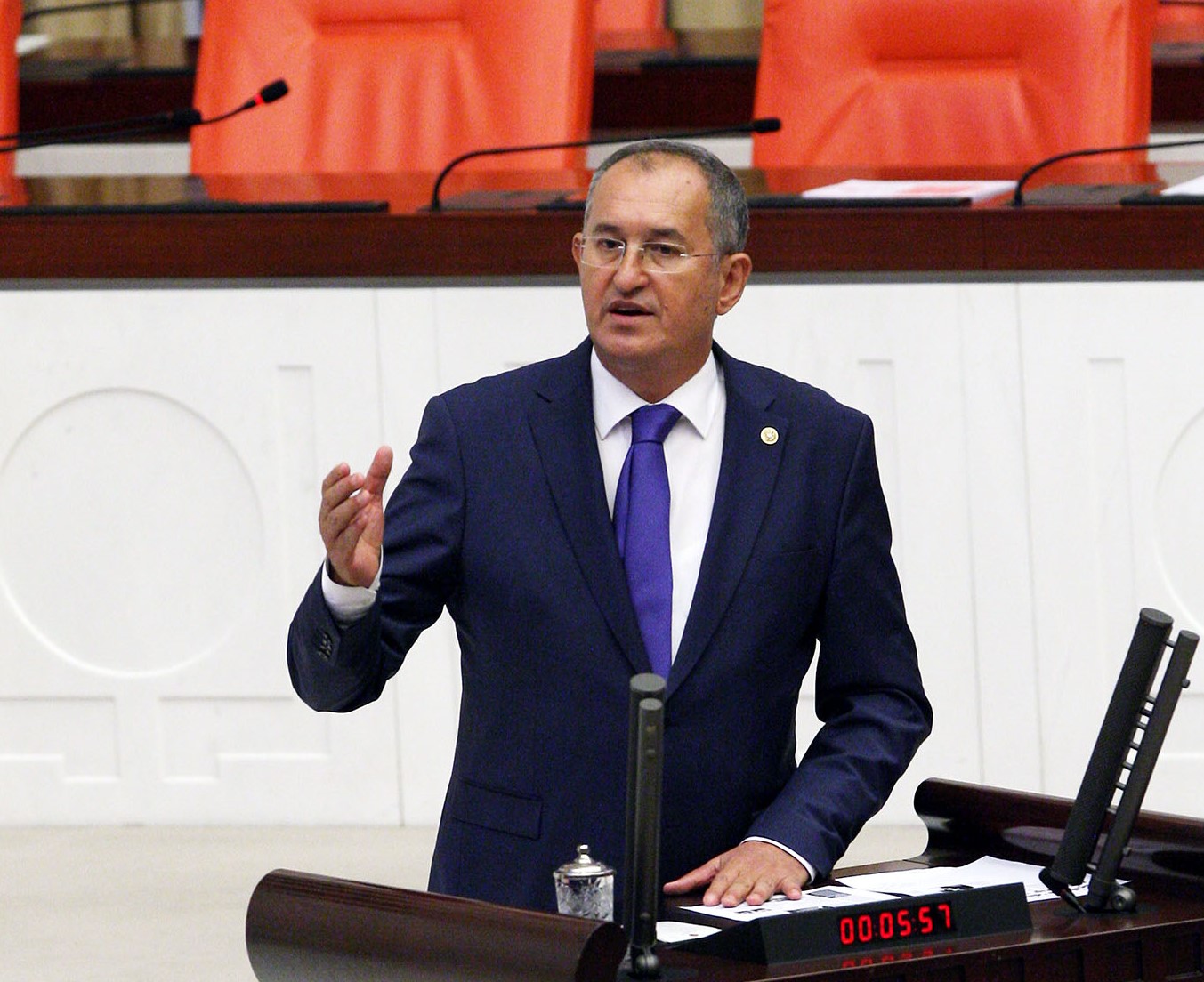 CHP’li Sertel işçilerin mağduriyetini Meclis’e taşıdı