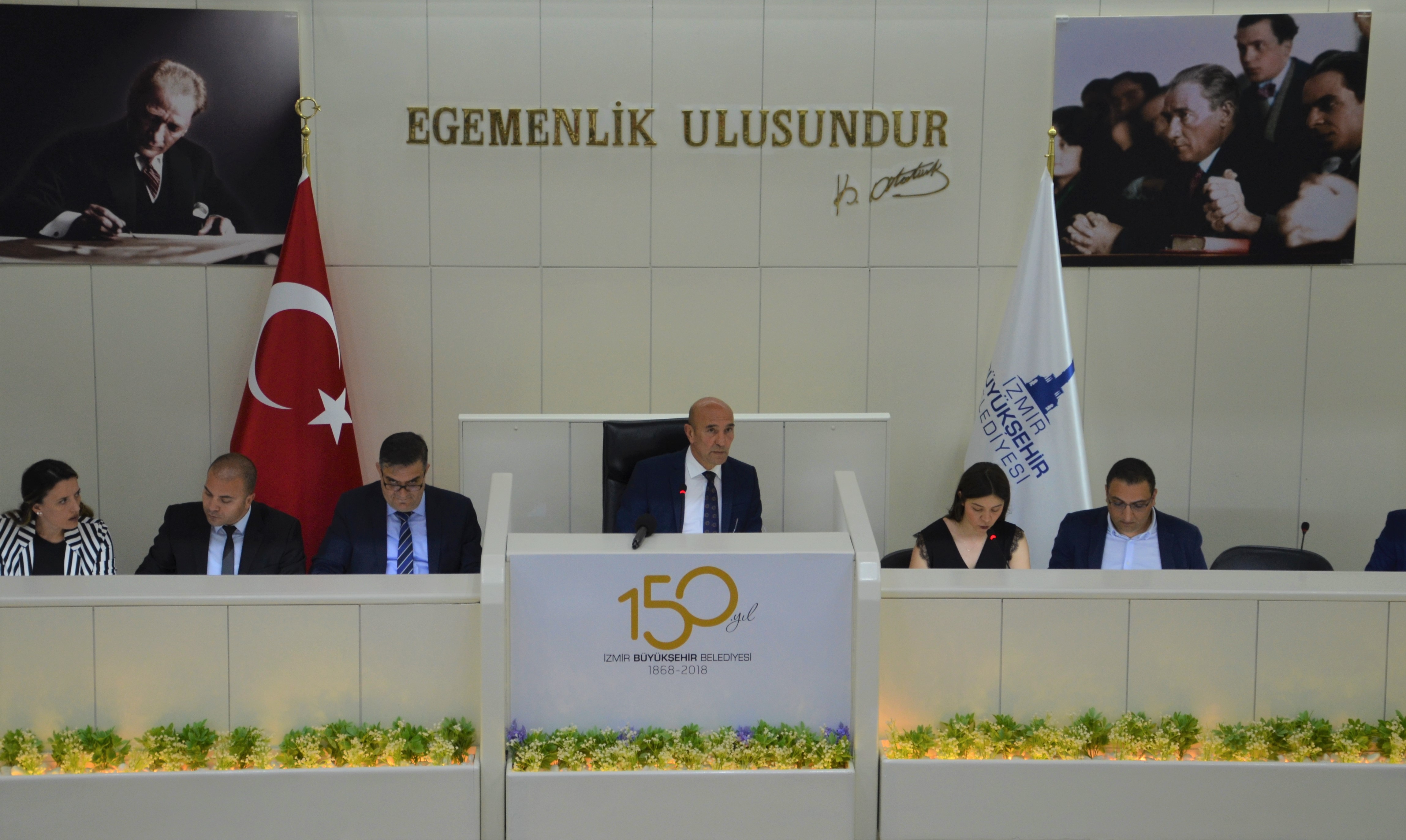 Başkan Soyer'den Ak Parti Grubu'na 'Ankara'ya birlikte gidelim' çağrısı