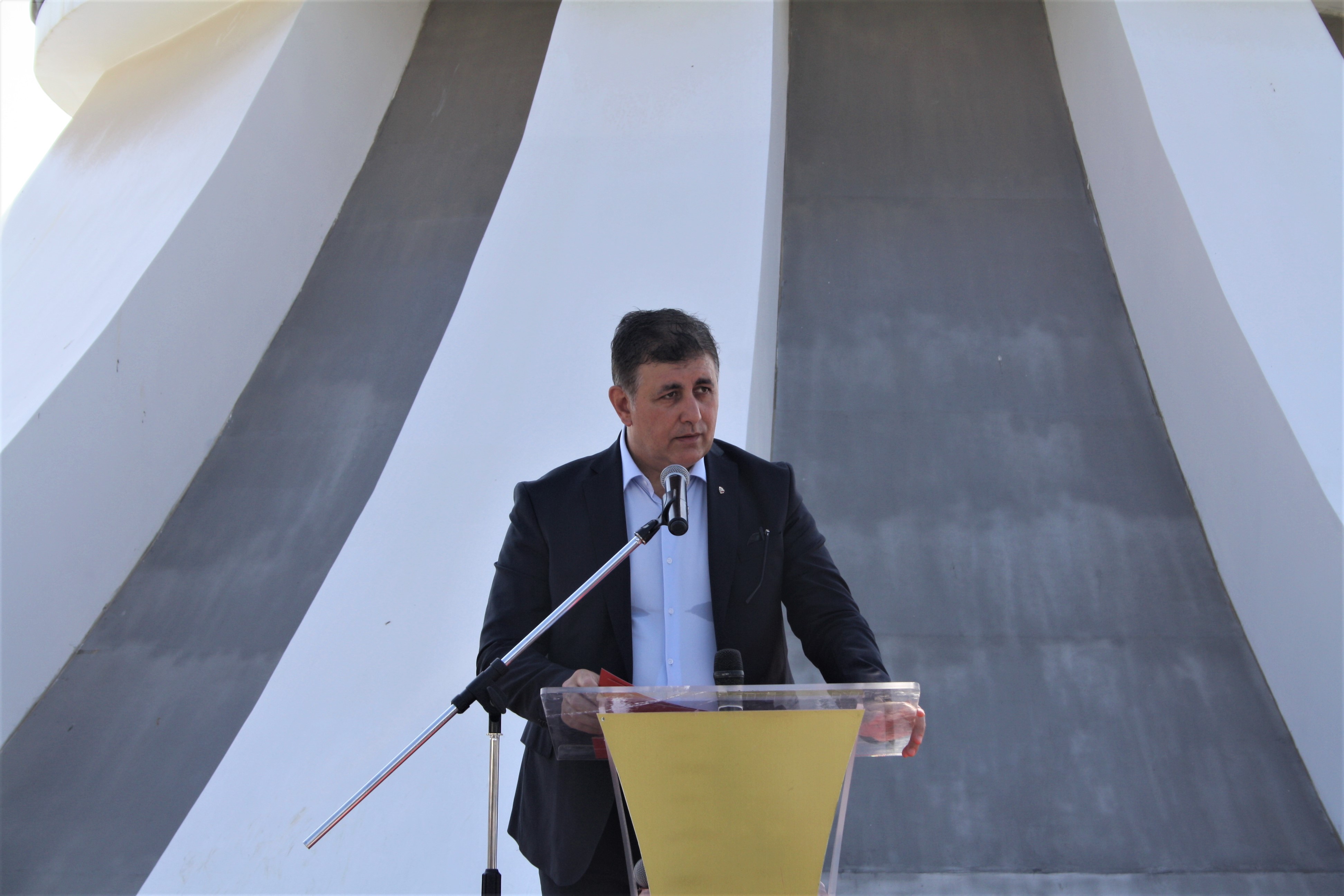 Başkan Tugay'da o iddiaları yalanladı