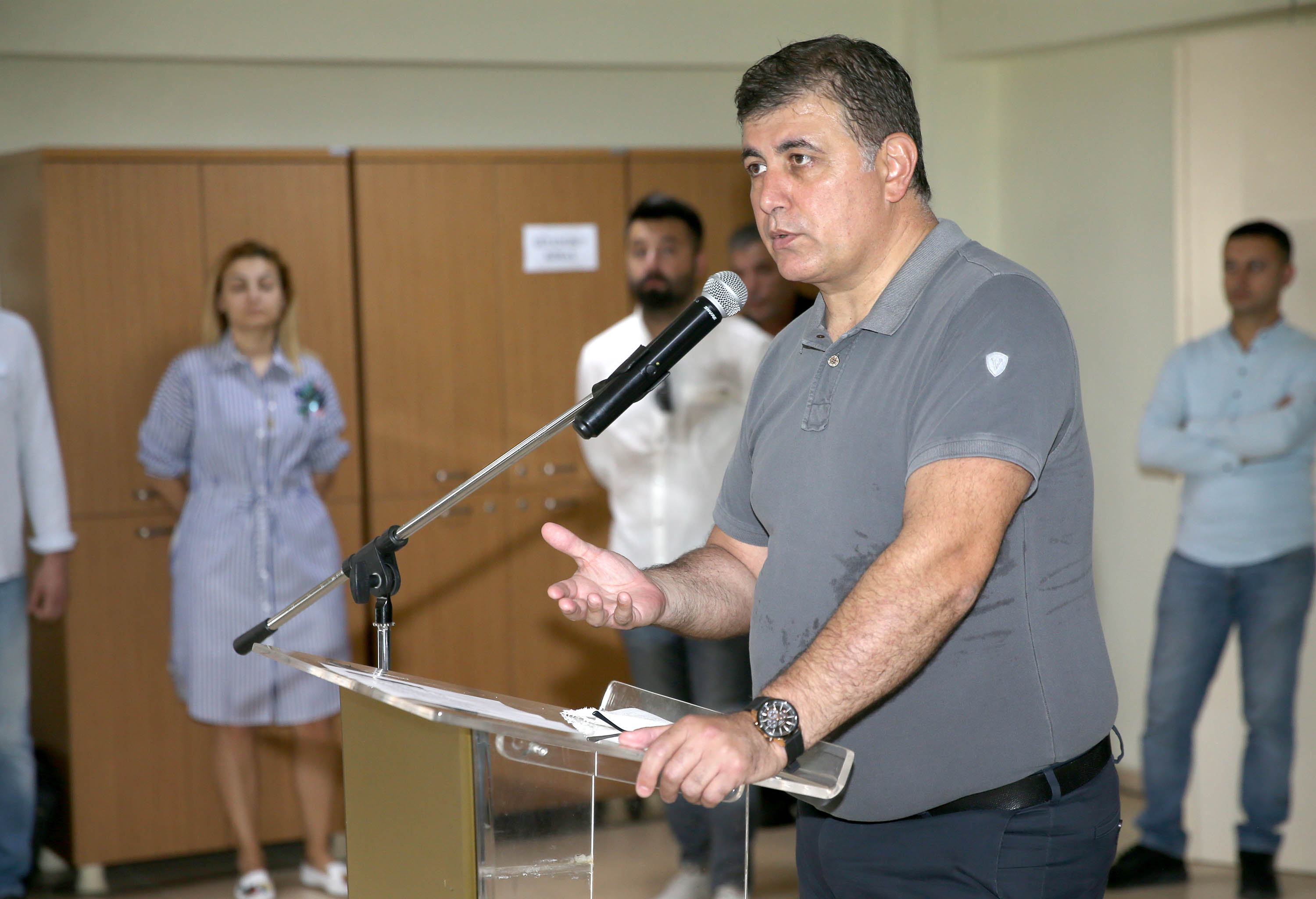 Başkan Tugay'dan sabah mesaisi