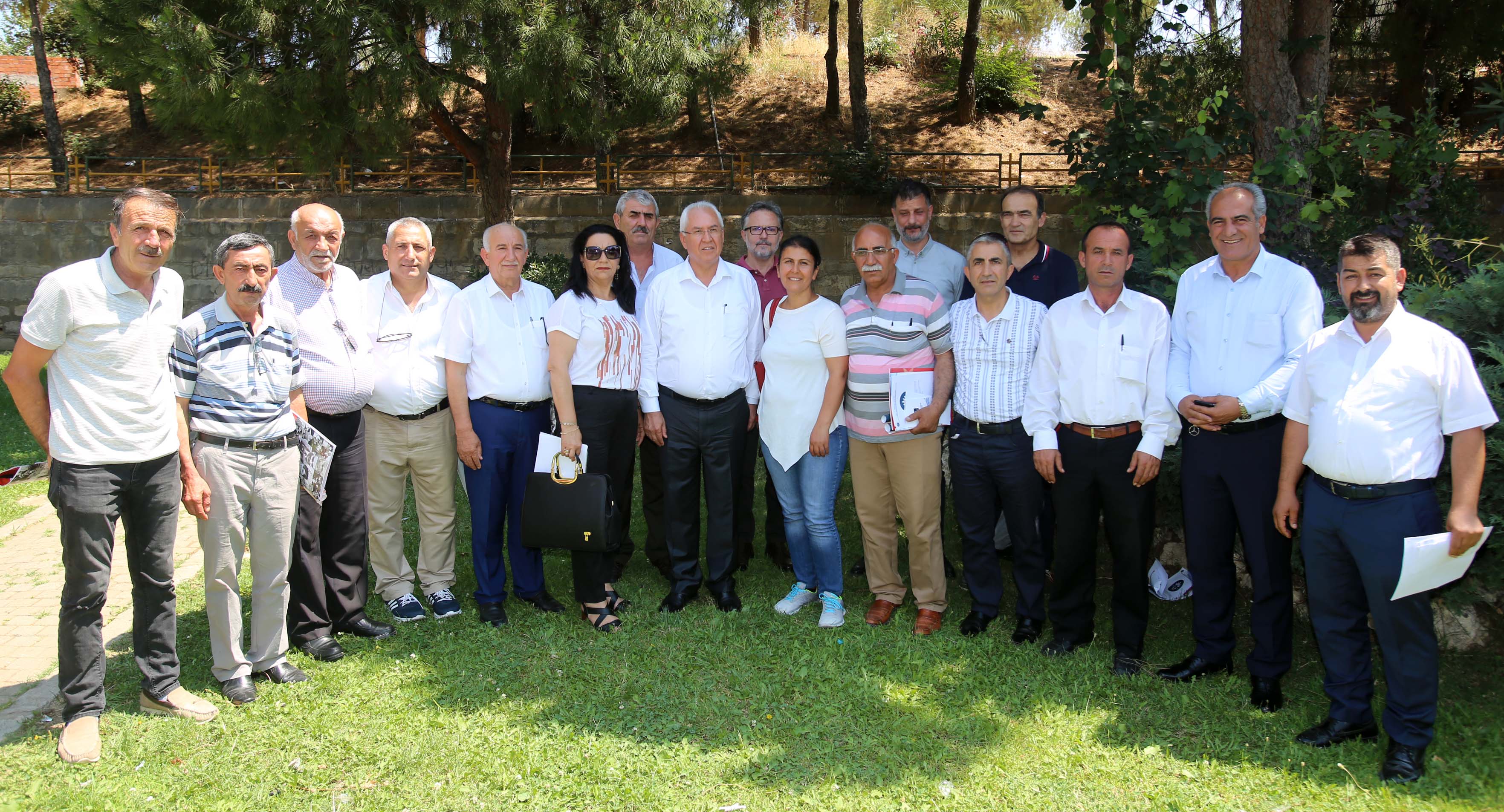 Başkan Selvitopu, 58 mahalle muhtarını tek tek dinledi