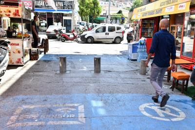 Kemeraltı'nda 'yayalaştırma projesine' yaz uygulaması