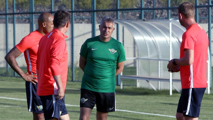 Akhisarspor'dan iki yıldız transfer hamlesi