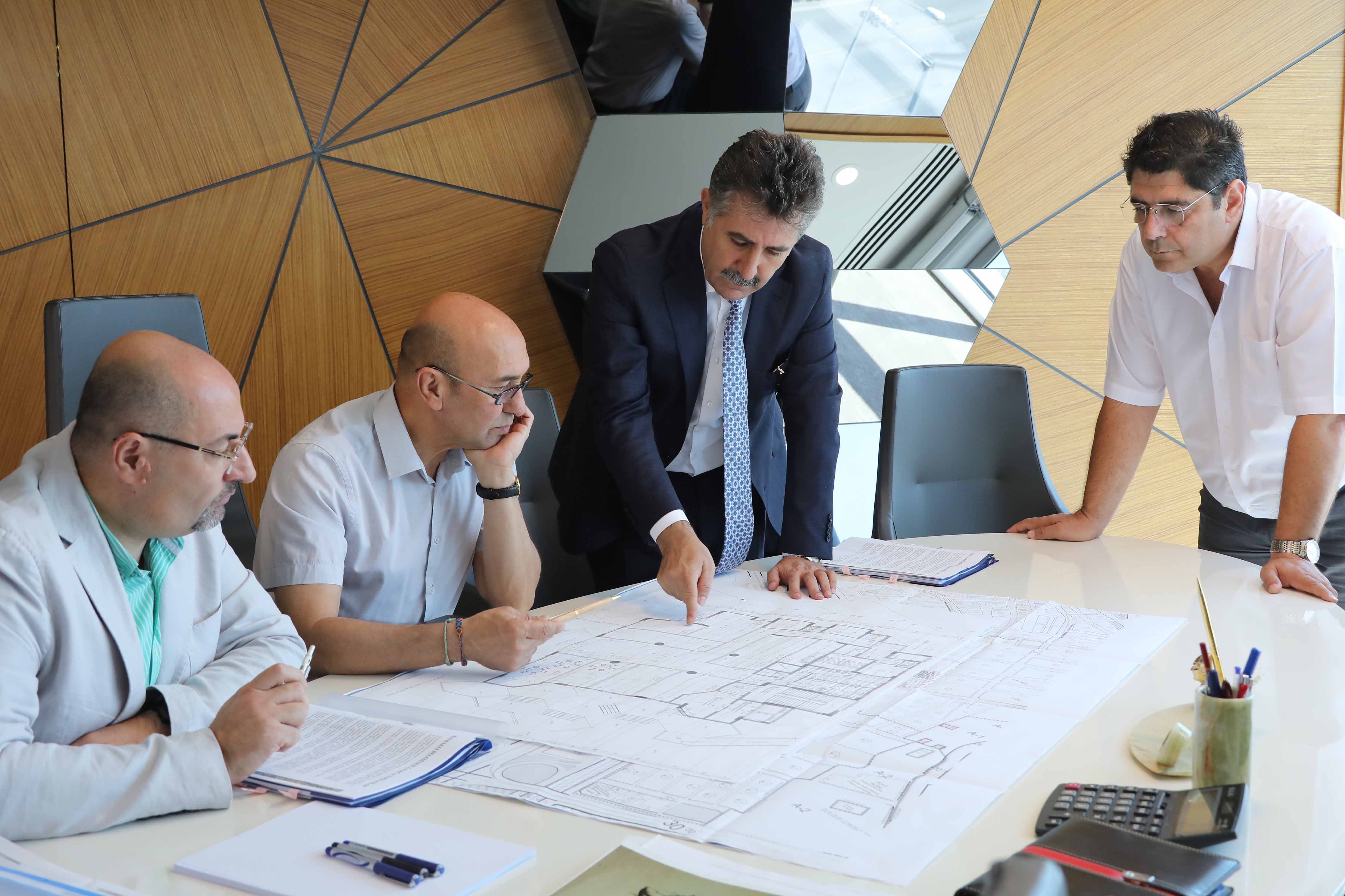 İzmir Büyükşehir Belediyesi'nden karış karış Bayraklı mesaisi