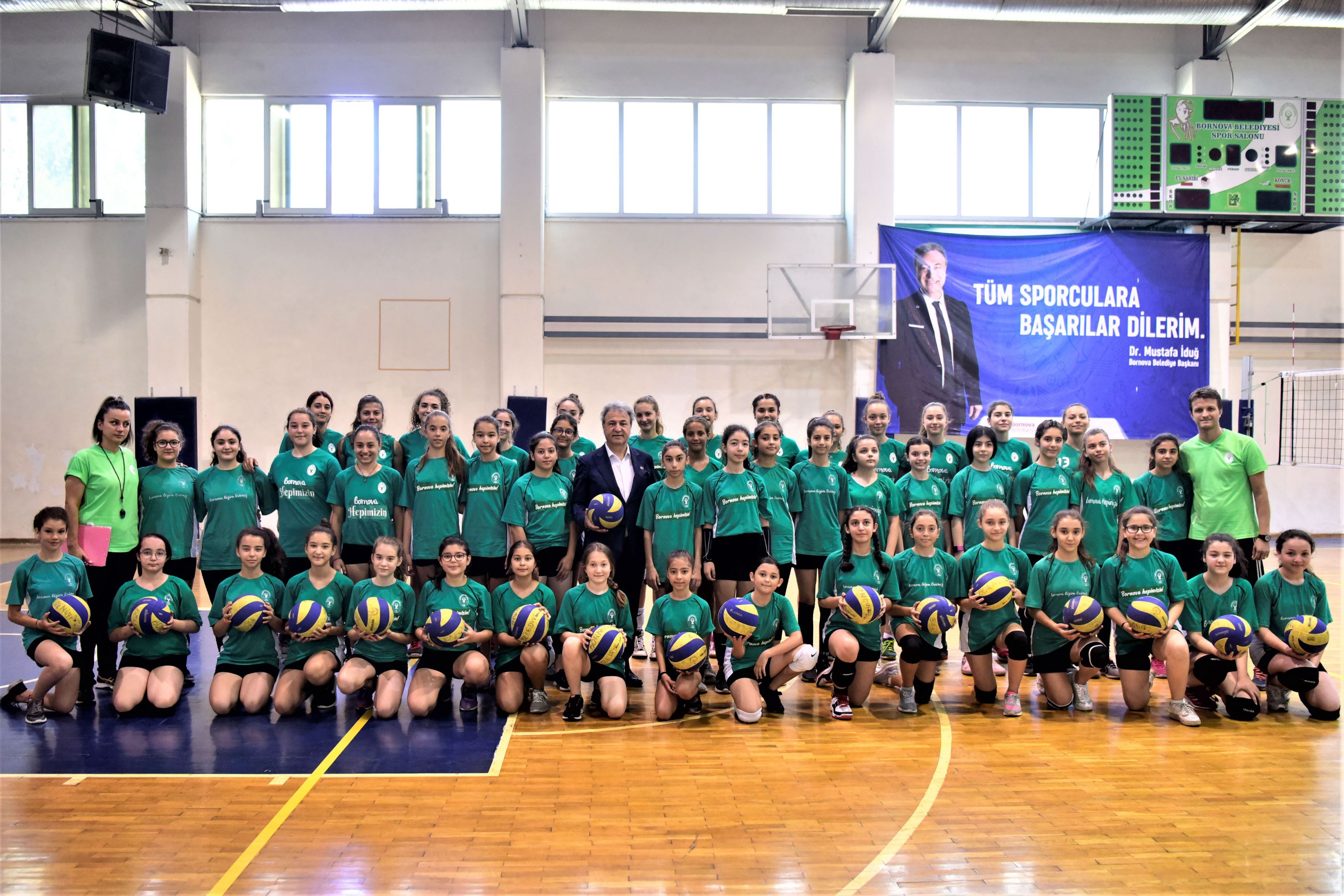 Başkan İduğ'dan voleybol çağrısı