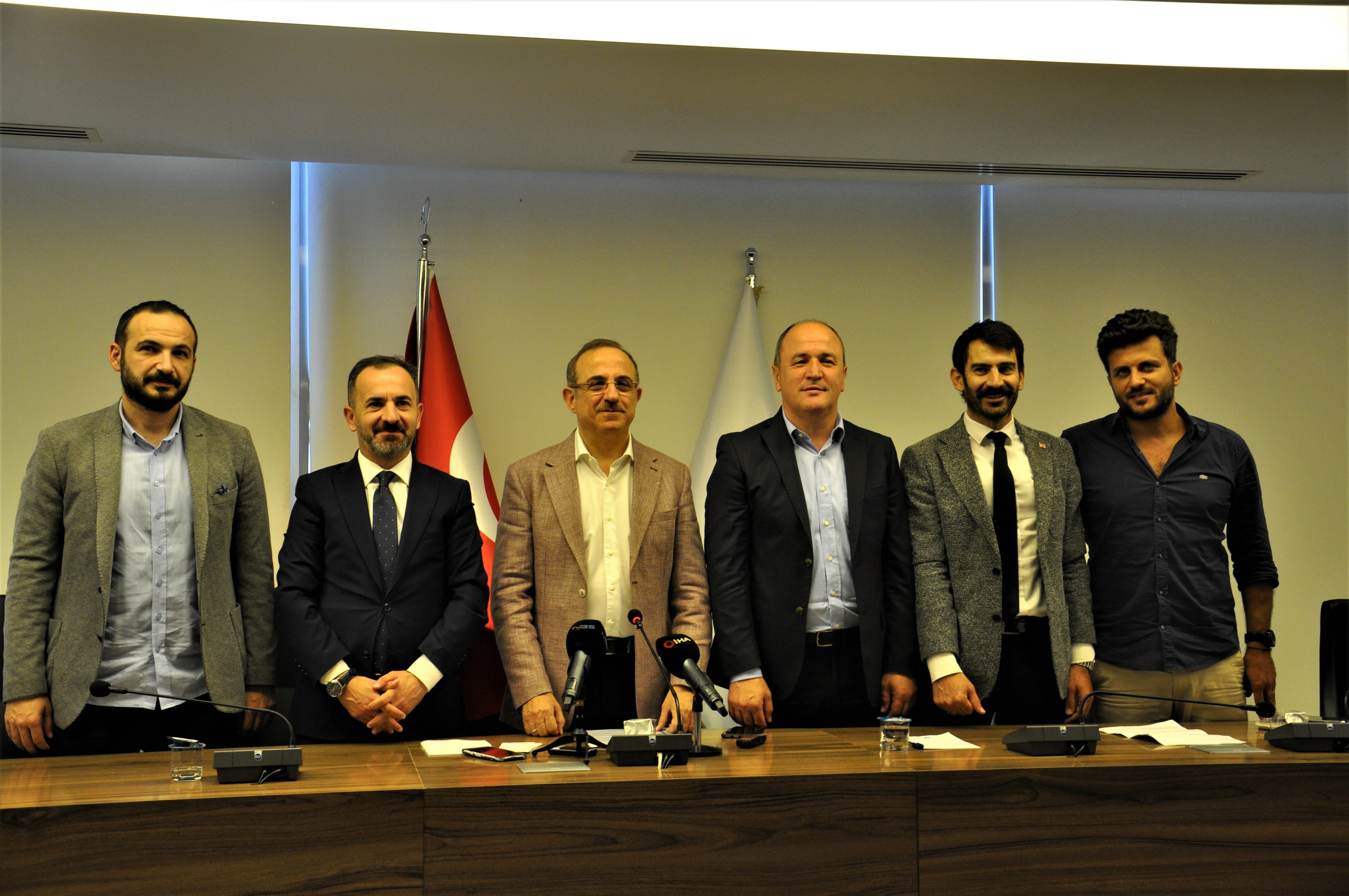 Ak Parti İzmir İl Başkanı Sürekli'den Soyer'e 100 gün tepkisi... Sürekli 