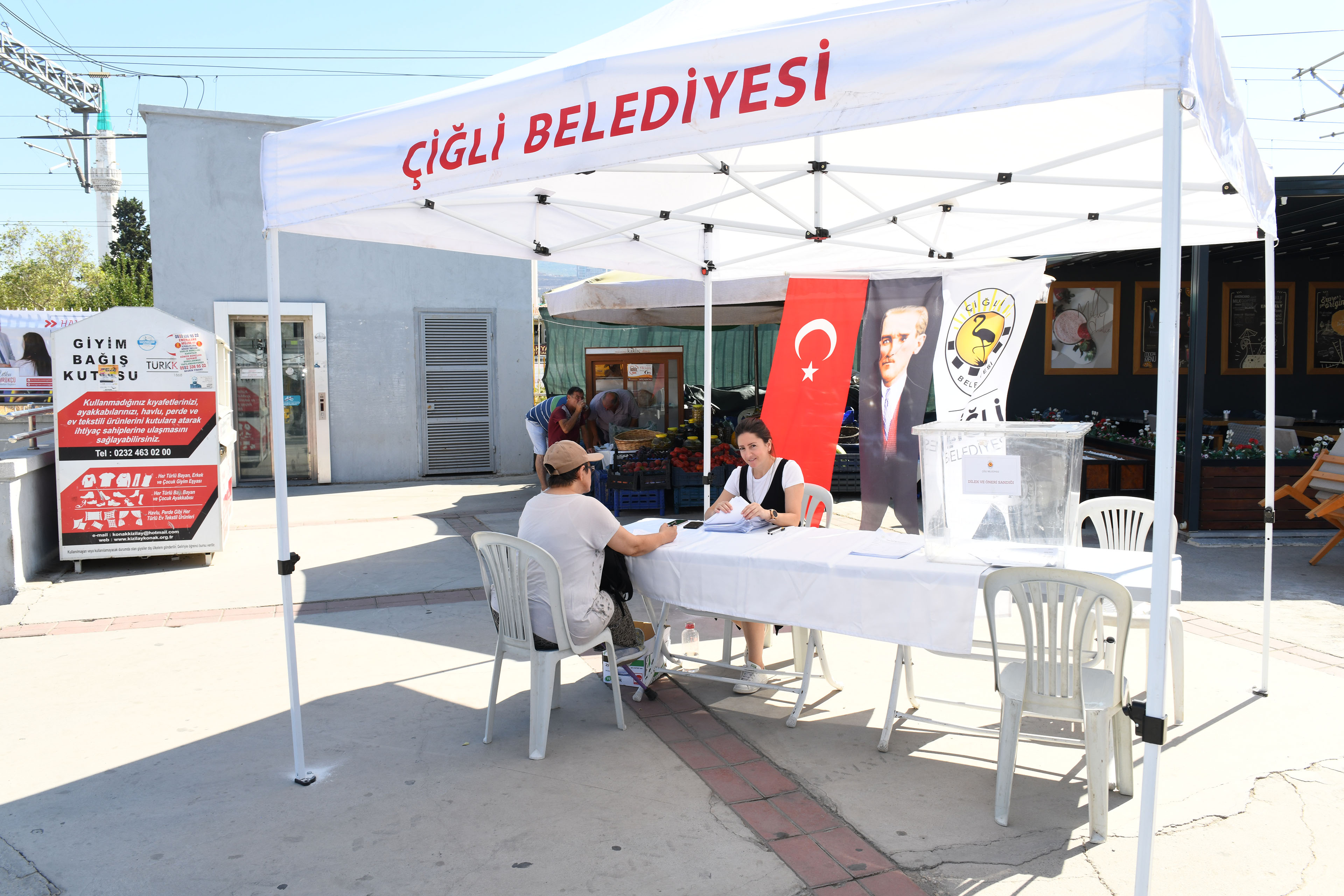 Çiğli'de vatandaş odaklı belediyecilik anlayışıyla sokakta anket