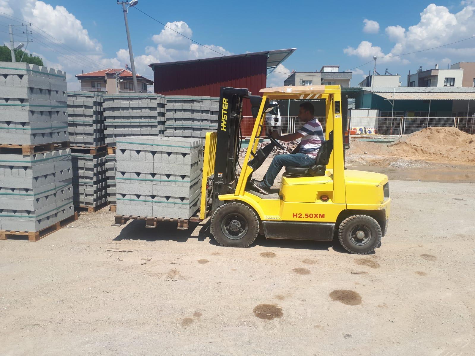 Manisa Büyükşehir'den Hıdır Caddesi'nde yenileme
