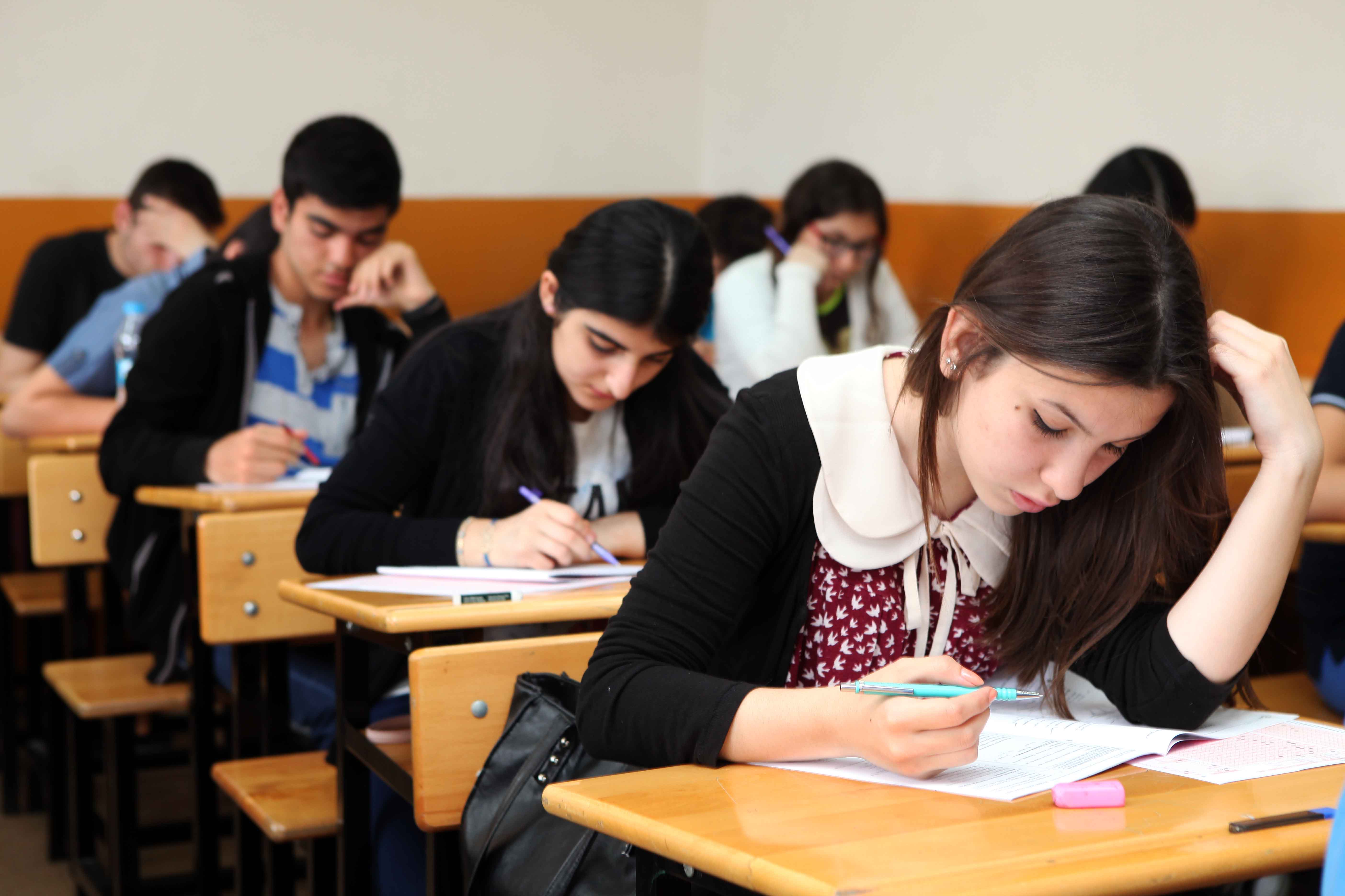 Bayraklı'nın gurur kaynağı BAYSEM öğrencileri