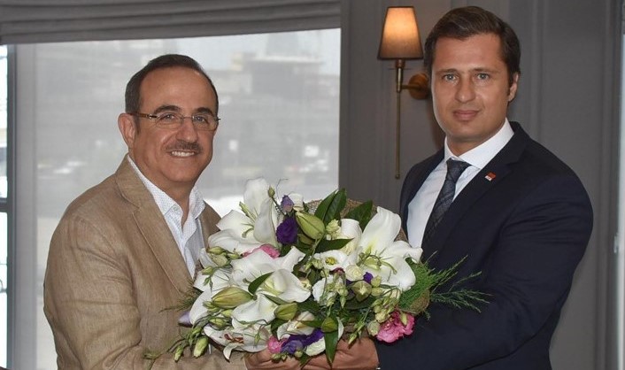 CHP'den AK Parti'ye samimi ziyaret